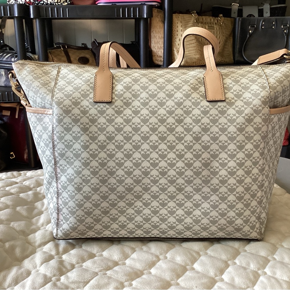 Kate Spade RARE EUC Classic Noel Print weekender tote bag with adjustable strap - Picture 2 of 16